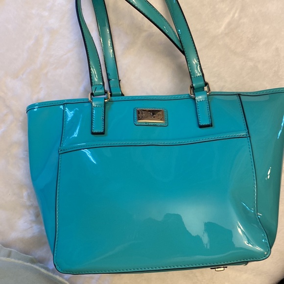 Simply Noelle teal Patent leather handbag- like new - Picture 2 of 6